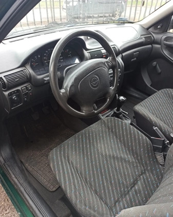 Opel Astra cena 1500 przebieg: 167000, rok produkcji 1999 z Warszawa małe 277